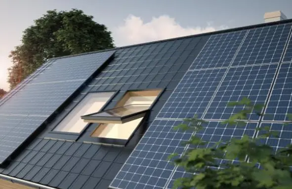 con cuántos paneles solares funciona una casa